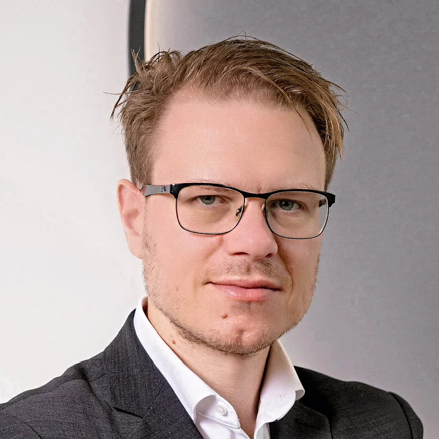 Matthias Pesch, Program Officer